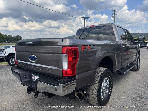 Used 2018 Ford F250 XLT w/ XLT Premium Package AWD/4WD image 7