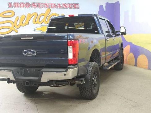 Used 2017 Ford F250 XLT w/ XLT Premium Package AWD/4WD image 8