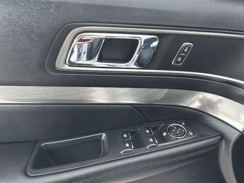 Used 2019 Ford Explorer XLT w/ Equipment Group 201A image 21
