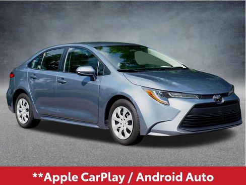 Used 2024 Toyota Corolla LE FWD image 3