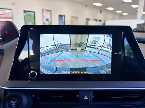 Used 2025 Toyota Prius LE image 11