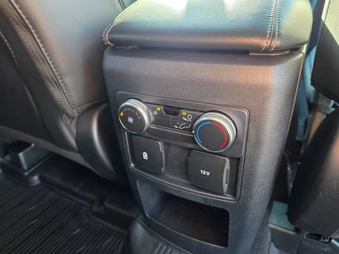 Used 2021 Ford Explorer XLT w/ Equipment Group 202A AWD/4WD image 15