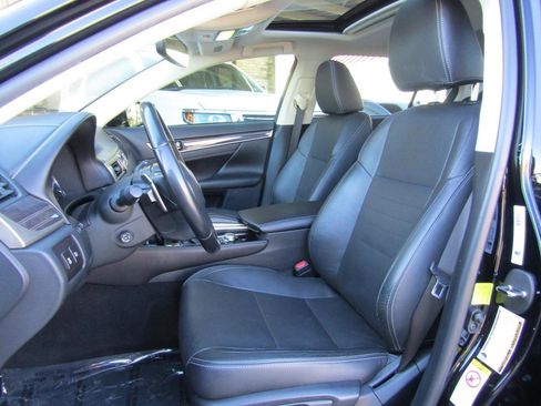 Used 2017 Lexus GS 350 image 9