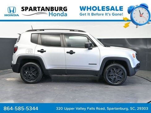 Used 2019 Jeep Renegade Sport AWD/4WD image 4