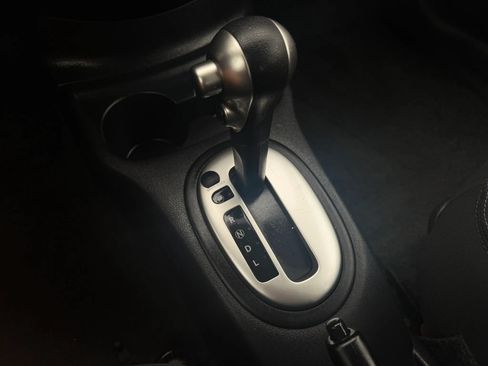 Used 2016 Nissan Versa SV FWD image 22