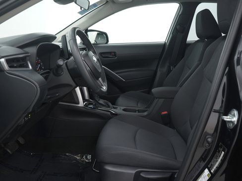 Used 2023 Toyota Corolla Cross LE image 21