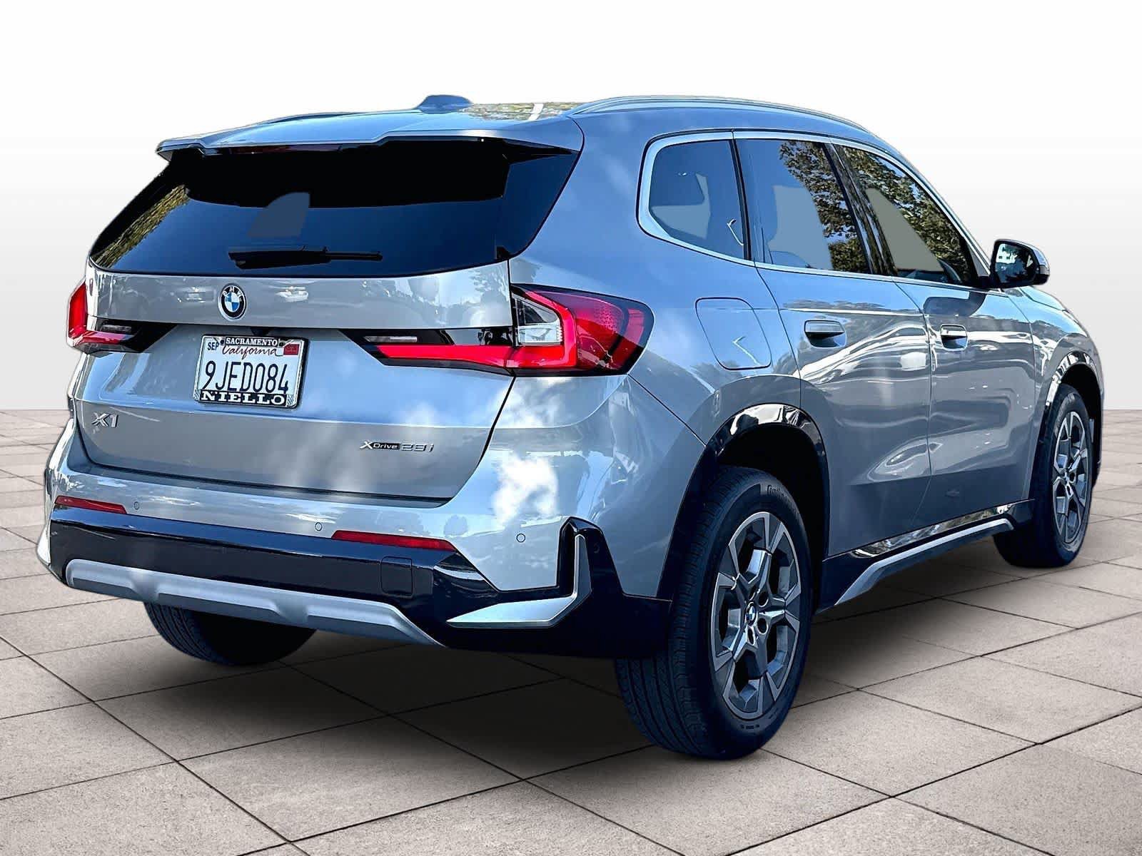 Used 2023 BMW X1 xDrive28i w/ Premium Package AWD/4WD image 8