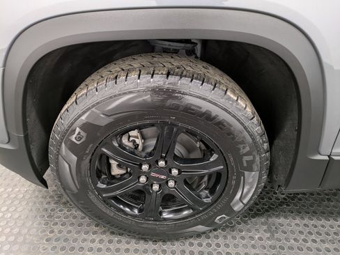 Used 2022 GMC Acadia AT4 w/ Technology Package image 7