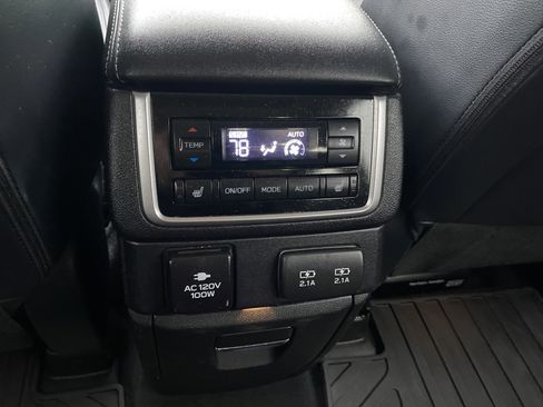Used 2022 Subaru Ascent Touring image 37