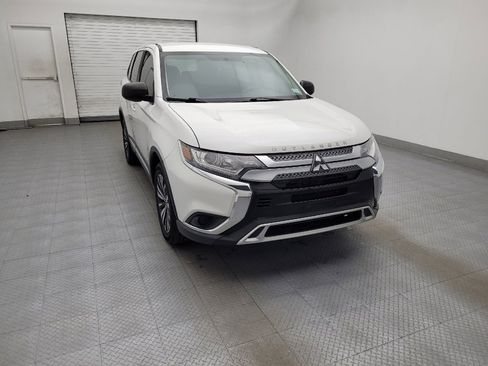 Used 2019 Mitsubishi Outlander ES image 14