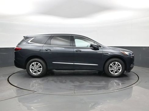 Used 2021 Buick Enclave Essence w/ Sound and Sites Package AWD/4WD image 4