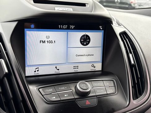Used 2017 Ford Escape SE w/ Equipment Group 201A AWD/4WD image 14