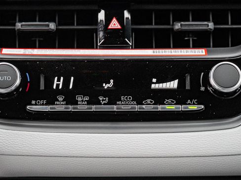 New 2026 Toyota Corolla SE image 34