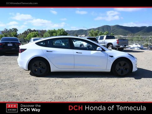 Used 2023 Tesla Model 3 Standard Range image 5