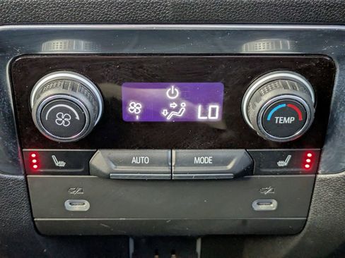 Used 2022 Chevrolet Tahoe RST w/ Sport Performance Package image 18