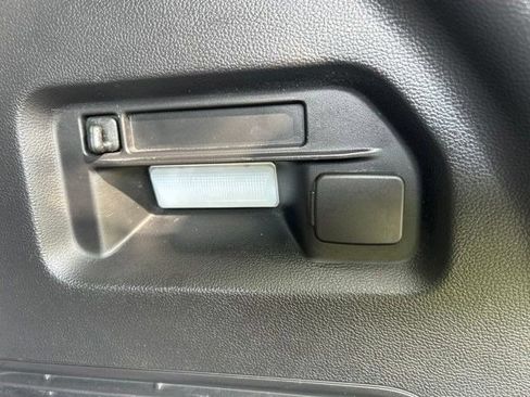 Used 2023 Ford Explorer XLT w/ Equipment Group 202A AWD/4WD image 44
