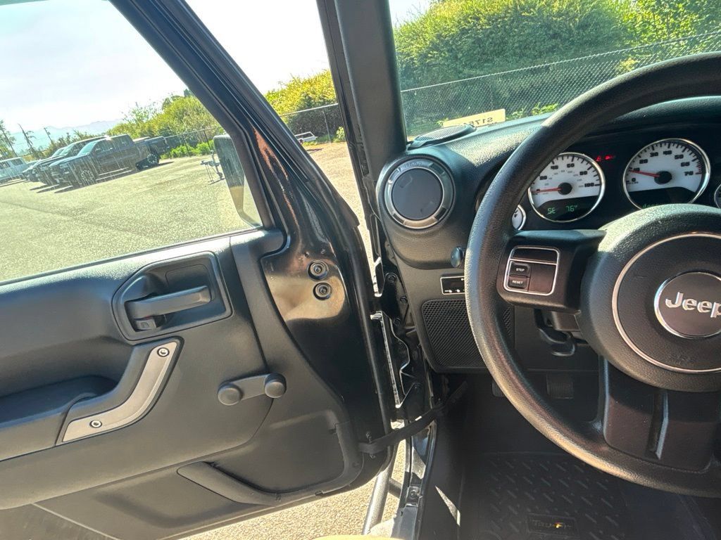 Used 2017 Jeep Wrangler Sport AWD/4WD image 20