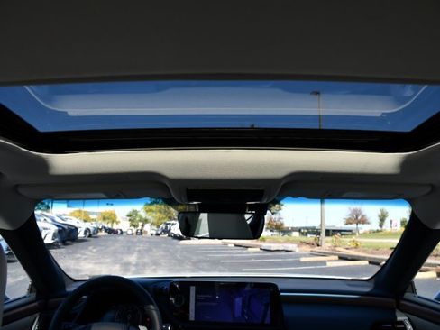 New 2025 Lexus ES 350 w/ Premium Package image 27