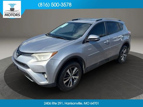 Used 2016 Toyota RAV4 XLE FWD image 1