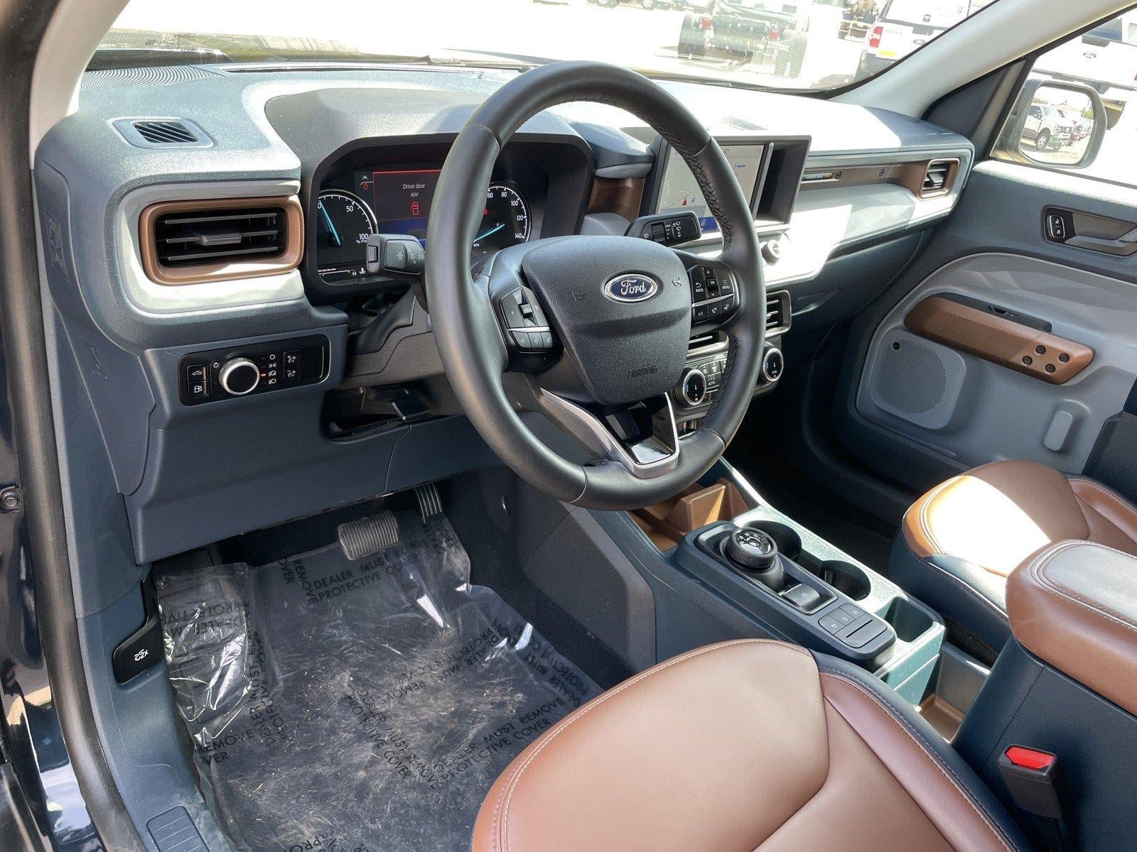 Used 2023 Ford Maverick Lariat w/ Lariat Luxury Package FWD image 17