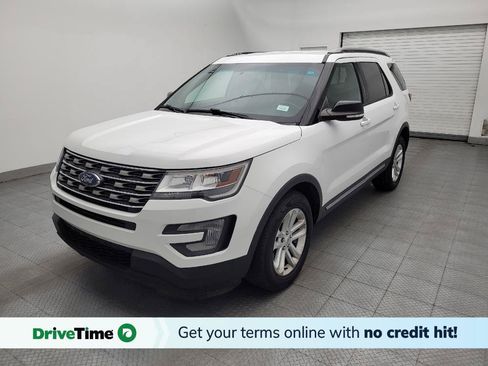 Used 2017 Ford Explorer XLT FWD image 1