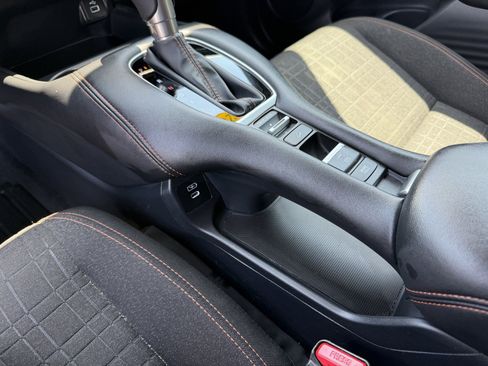 Used 2024 Honda HR-V Sport image 30
