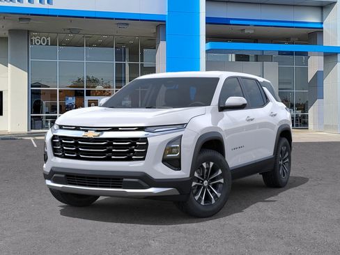 New 2027 Chevrolet Equinox LT FWD image 30