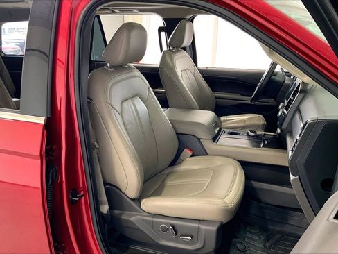 Used 2021 Ford Expedition Limited RWD image 16