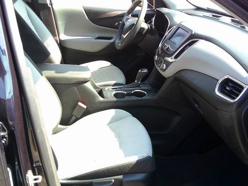 Used 2020 Chevrolet Equinox LS w/ LPO, Floor Liner Package FWD image 18