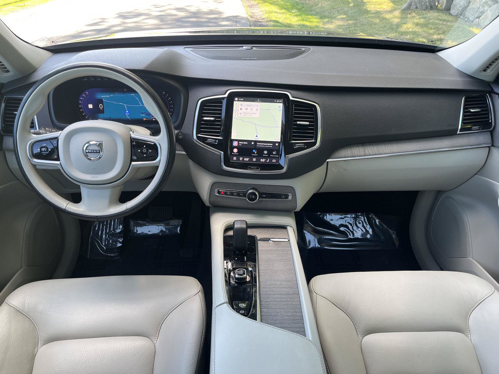 Used 2023 Volvo XC90 B6 Plus w/ Protection Package AWD/4WD image 18