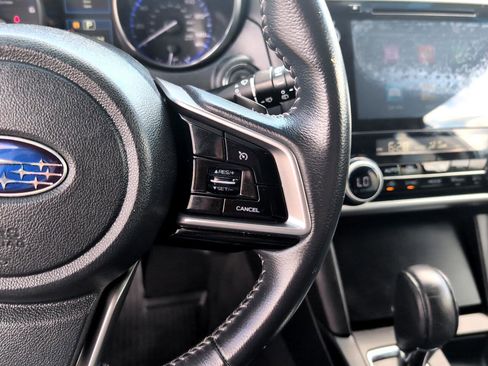 Used 2018 Subaru Outback 2.5i Limited image 17