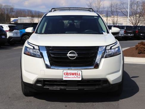 Used 2022 Nissan Pathfinder SV image 7