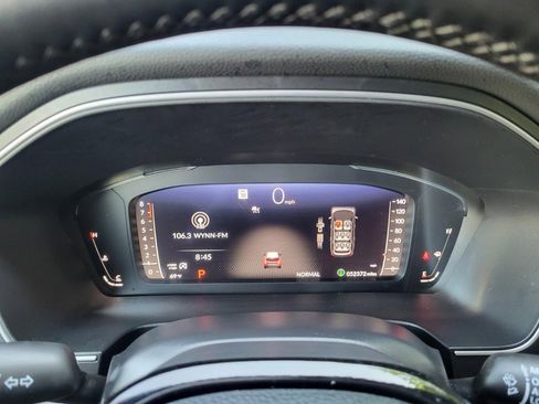 Used 2025 Honda Pilot Elite image 23