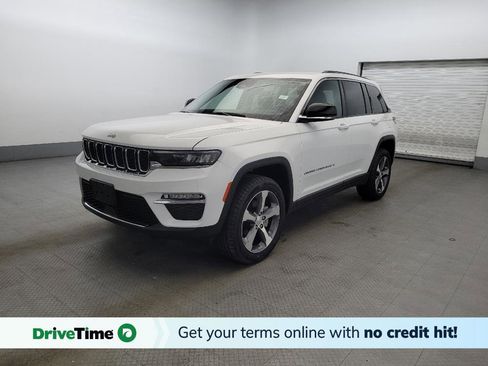 Used 2023 Jeep Grand Cherokee Limited image 1