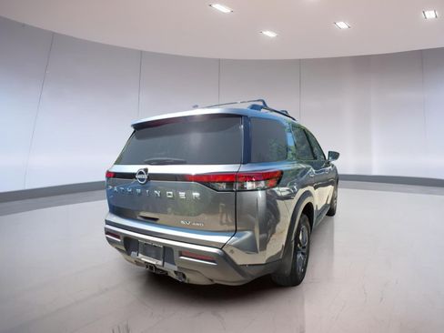 Used 2022 Nissan Pathfinder SV w/ SV Premium Package AWD/4WD image 4