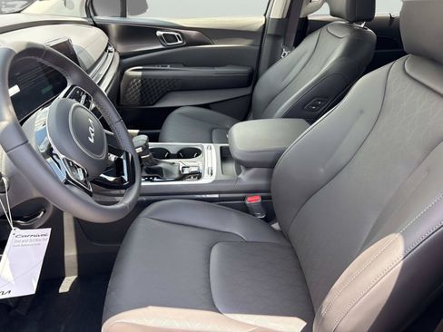 New 2026 Kia Carnival SX w/ SX Dark Edition Package FWD image 20