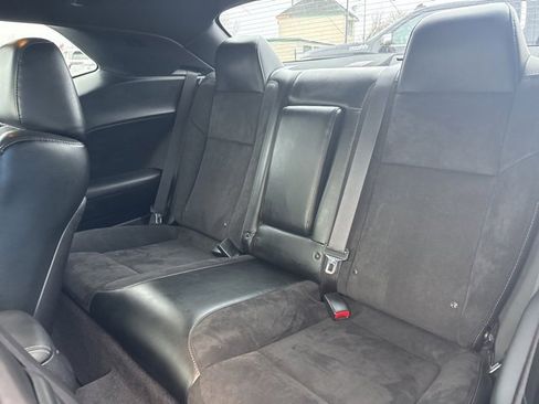 Used 2016 Dodge Challenger R/T Scat Pack w/ Leather Interior Group image 20