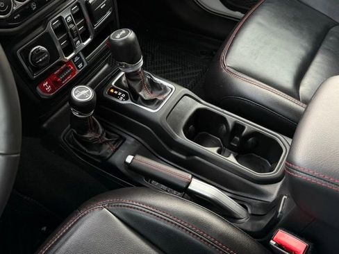 Used 2021 Jeep Wrangler Unlimited Rubicon w/ Dual Top Group image 24