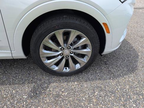 New 2025 Buick Envista Avenir image 9