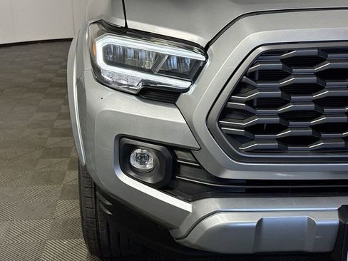 Used 2023 Toyota Tacoma TRD Sport AWD/4WD image 3
