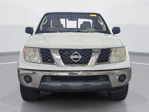 Used 2005 Nissan Frontier SE w/ (P01) Power Pkg AWD/4WD image 10