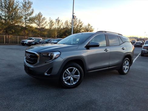 Used 2021 GMC Terrain SLE w/ Driver Convenience Package image 1