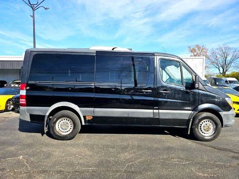 Used 2016 Mercedes-Benz Sprinter 2500 image 8