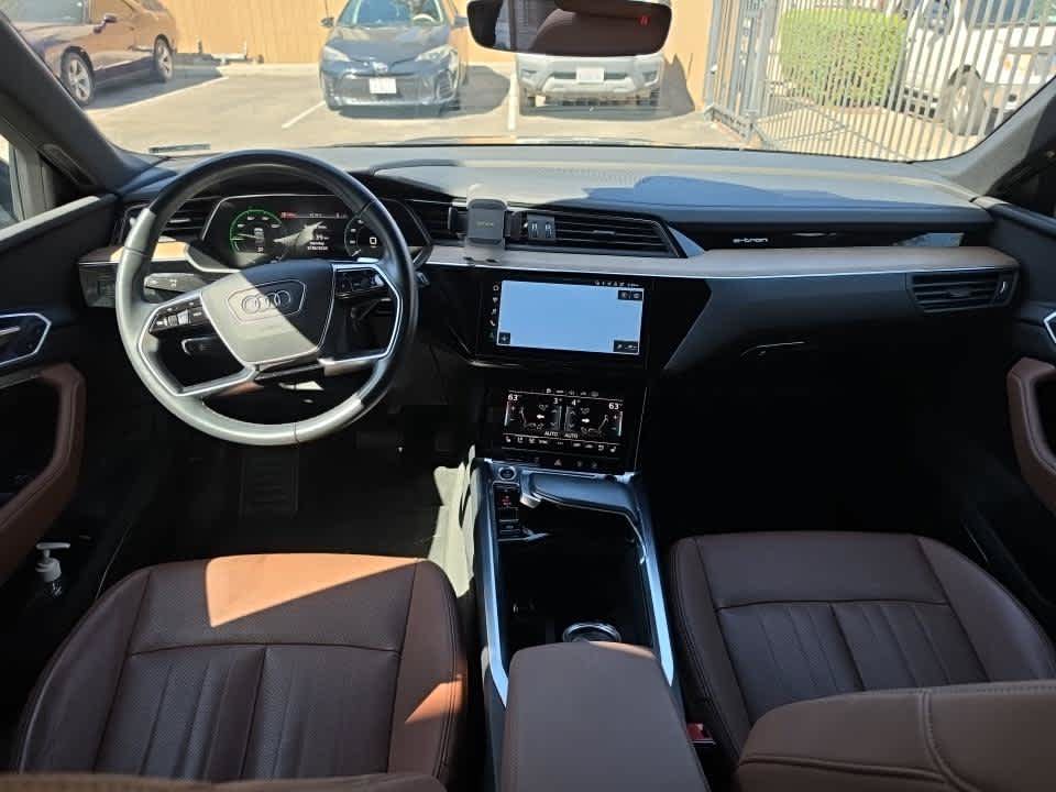 Used 2024 Audi Q8 e-tron Premium Plus AWD/4WD image 7