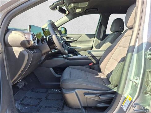 Used 2025 Chevrolet Equinox LT w/ Safety and Technology Package FWD image 16