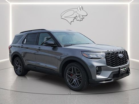 New 2026 Ford Explorer ST image 4