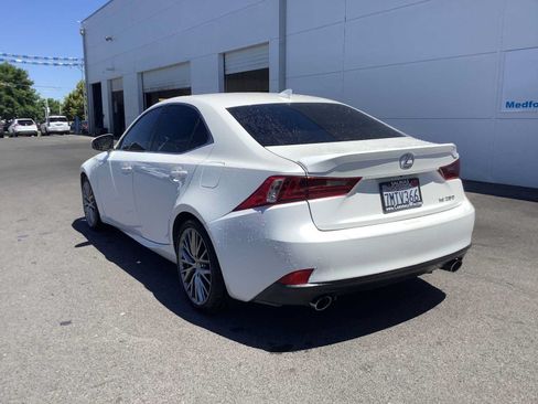 Used 2015 Lexus IS 250 w/ Navigation System Package RWD image 3
