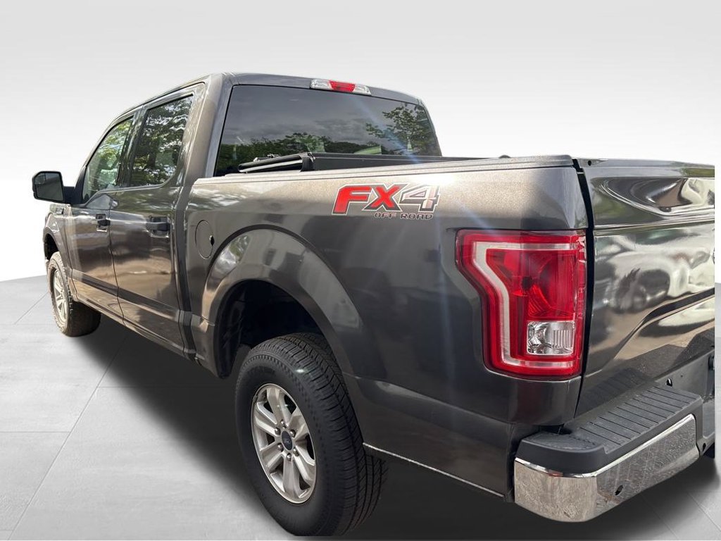Used 2016 Ford F150 XLT AWD/4WD image 12