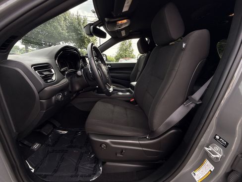 Used 2025 Dodge Durango GT RWD image 13
