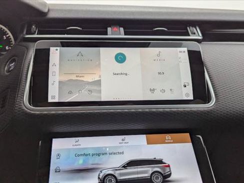Used 2023 Land Rover Range Rover Velar R-Dynamic S AWD/4WD image 27
